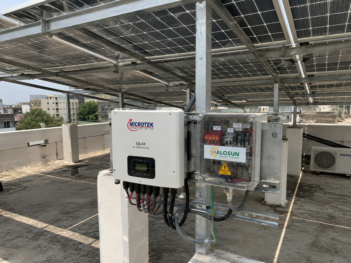Commercial solar plant installation